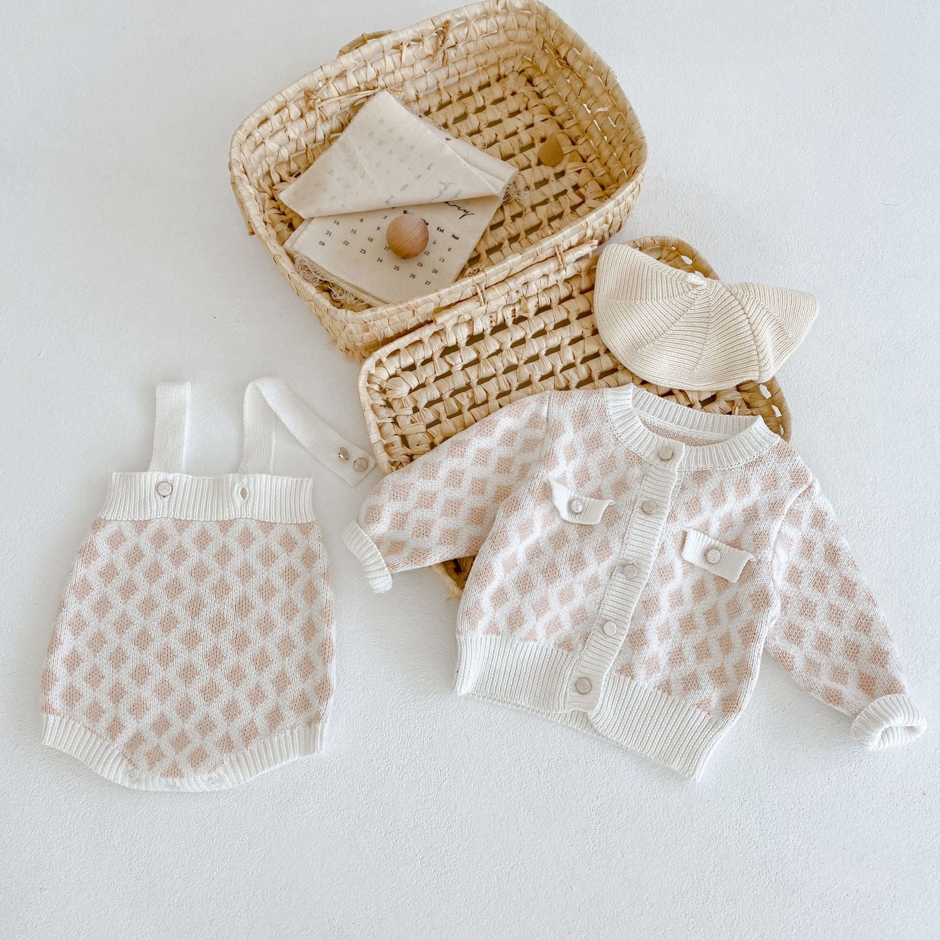 Baby Girl Plaid Graphic Onesies & Cardigan Knitted Sets